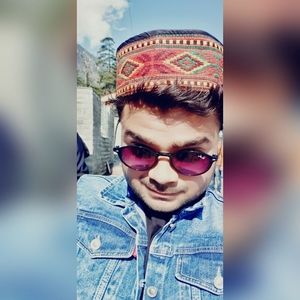 Meet your Posher, Abhay